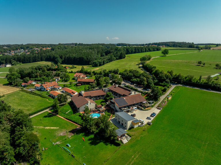 Doghotel Moldan - eingebettet in ruhiger Lage mitten im Grünen.